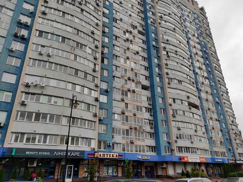 квартира за адресою Авіаконструктора Ігоря Сікорського вул. (Танкова), 1
