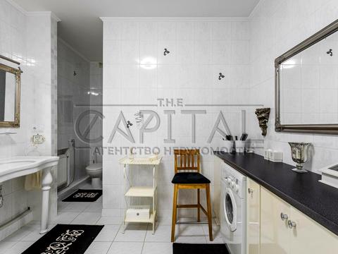 будинок за адресою Святошинський район