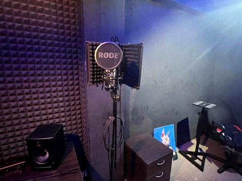 комерційна за адресою Набережна Заводська вул., 7