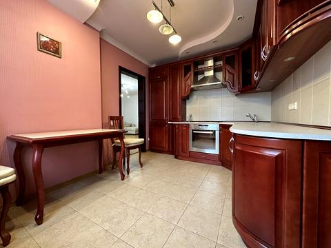 квартира за адресою Якуба Коласа вул., 2