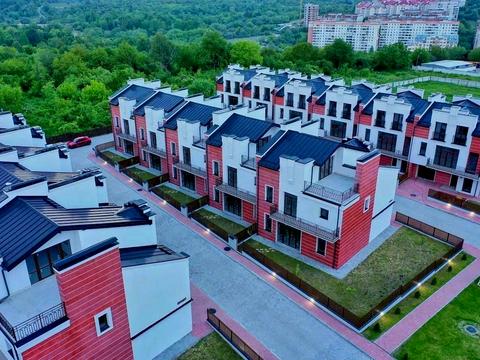 будинок за адресою Пилипа Орлика вул., 16