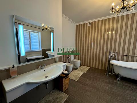 будинок за адресою смт. Козин, Миру вул.