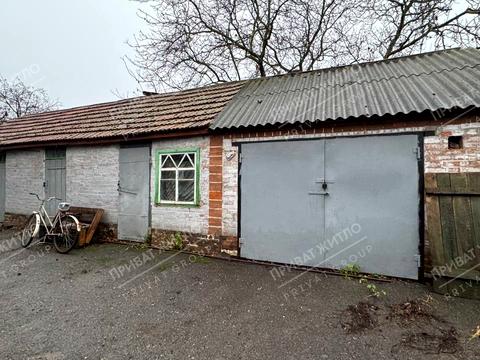 дом по адресу Центральна, 1