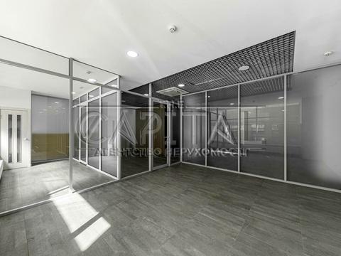 комерційна за адресою Антоновича вул. (Горького), 131