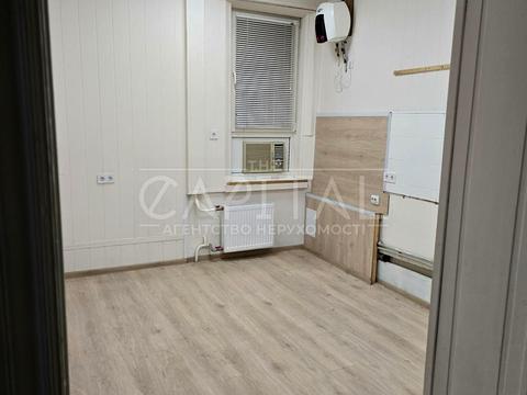 коммерческая по адресу Гоголевская ул., 12