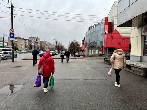 комерційна за адресою Слобожанський просп. (Газети "Правда"), 86