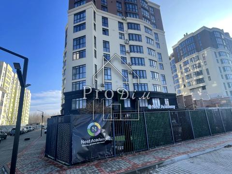 комерційна за адресою Івана Богуна вул., 1