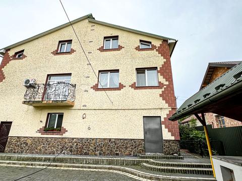 будинок за адресою Січових Стрільців