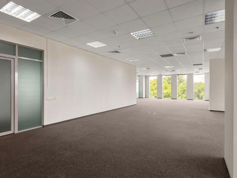 коммерческая по адресу Николая Амосова ул., 12