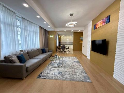 квартира за адресою Олександра Кониського вул., 44