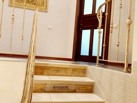 дом по адресу 1 Травня