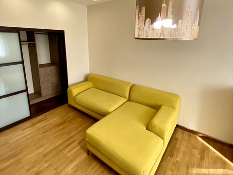 квартира за адресою В'ячеслава Чорновола вул., 25