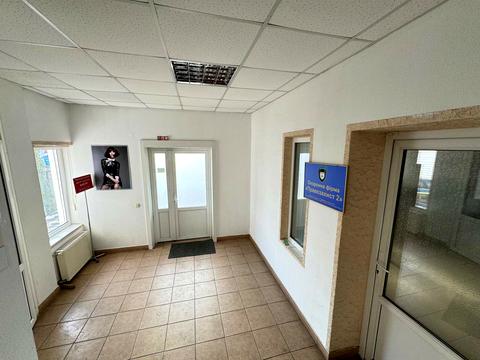 комерційна за адресою Верхня Берегова вул., 11