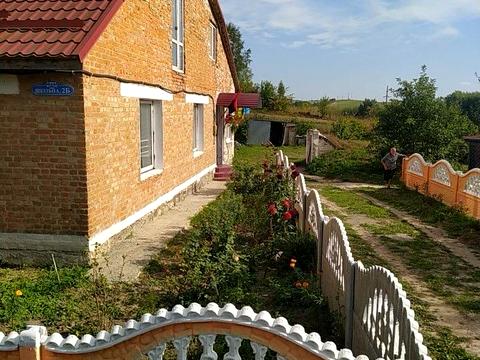 дом по адресу Шкільна, 2