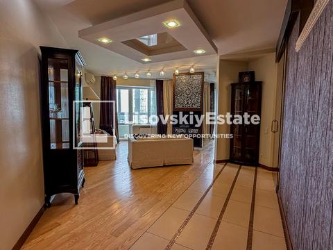 квартира за адресою Київ, Панаса Мирного вул., 28-А