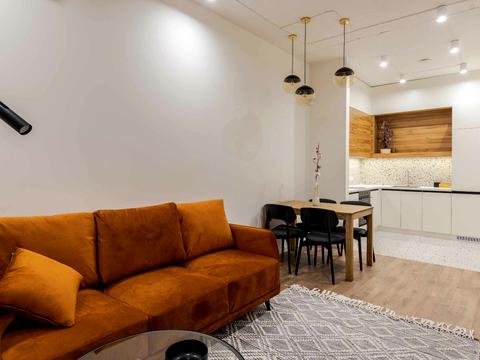 квартира по адресу Под Дубом ул. (Космонавтов), 7