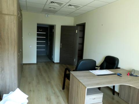 комерційна за адресою майдан Незалежності пл., 2