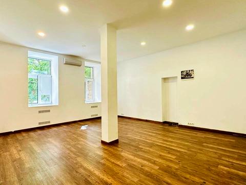 коммерческая по адресу Круглоуниверситетская ул., 7