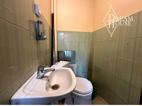 комерційна за адресою Винниченка вул., 2