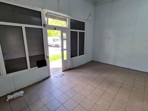 комерційна за адресою Анатолія Кос-Анатольського вул., 18