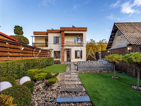 будинок за адресою Квітки Цісик вул. (Гамарника), 999