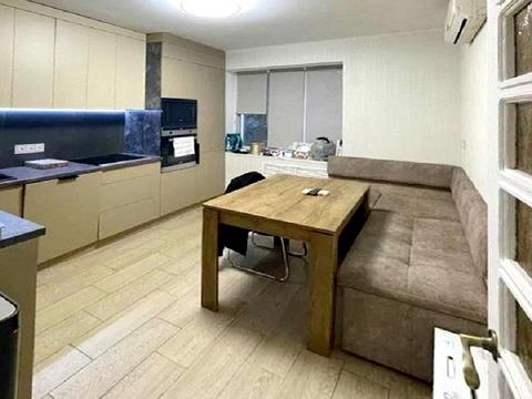 квартира за адресою Академічна вул. (Піонерська), 80-90х 