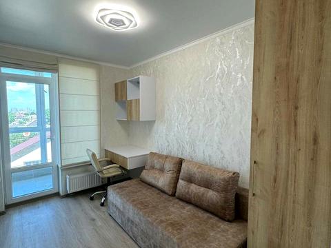 квартира за адресою Профсоюзна вул., 9-А