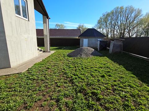 будинок за адресою Приозерна вул.