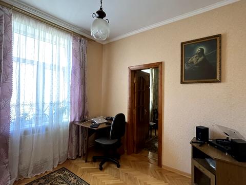 дом по адресу Ивано-Франковск, Республиканская ул.
