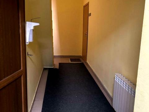 комерційна за адресою Саксаганського вул., 106Б