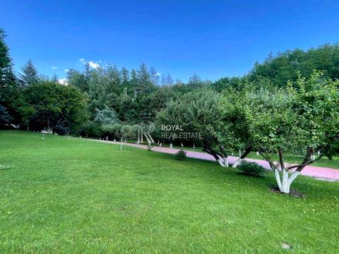 будинок за адресою с. Нові Безрадичі, Тиханська