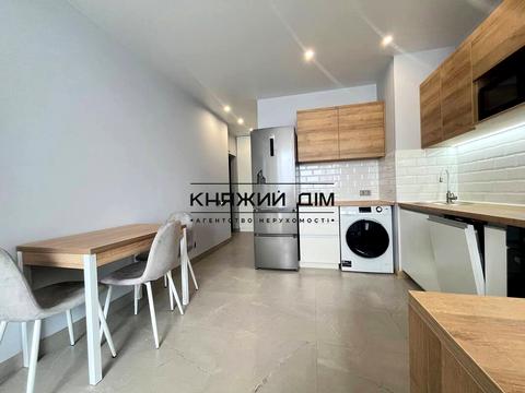 квартира за адресою Дніпровська набережна вул., 17-К