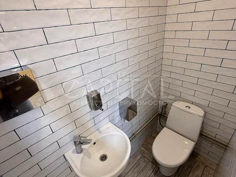 комерційна за адресою Щаслива вул., 11