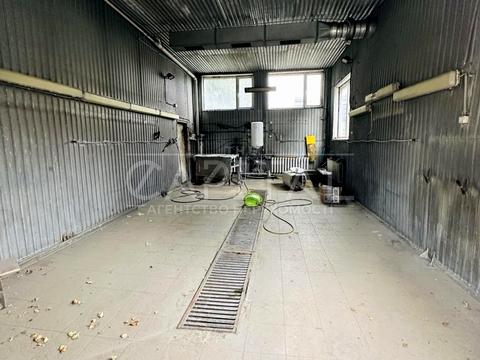 комерційна за адресою Академіка Заболотного вул., 1