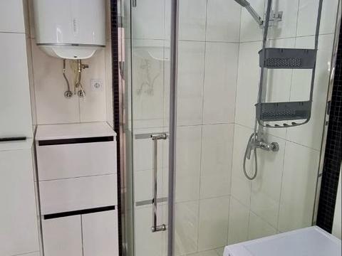 квартира по адресу Ревуцкого ул., 40-В