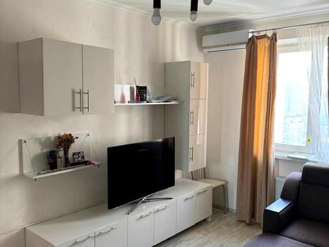 квартира за адресою Андрія Аболмасова вул. (Панельна), 7