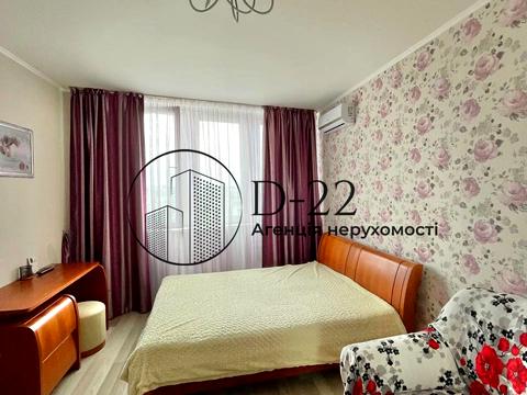 квартира за адресою Ревуцького вул., 7-В