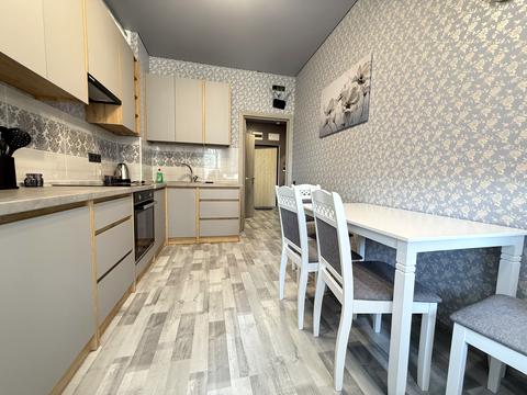 квартира за адресою Євгена Чикаленка вул., 95