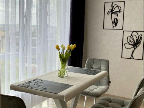 квартира за адресою 600-річчя, 3б
