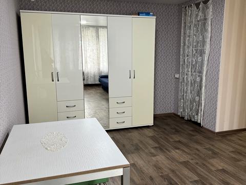 квартира за адресою Олексія Вадатурського вул. (Маршала Малиновського), 33