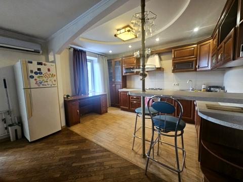 квартира за адресою Надпільна вул., 241