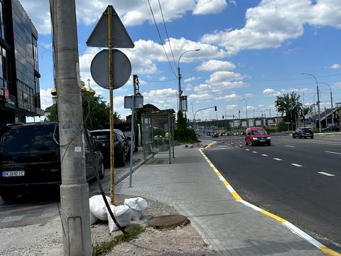 комерційна за адресою Гнатюка пров., 3