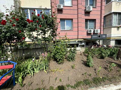 коммерческая по адресу Юності ул., 3