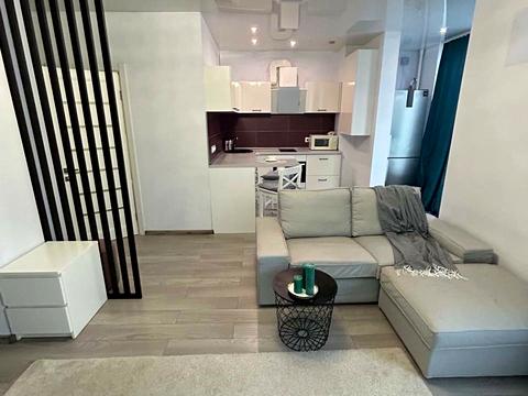 квартира по адресу Практичная ул., 4