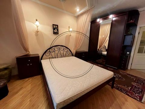 квартира за адресою Микільсько-Слобідська вул., 2-Б