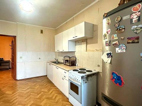 квартира за адресою Анни Ахматової вул., 16-Б