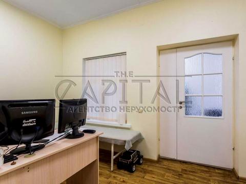 комерційна за адресою Шовковична вул., 34