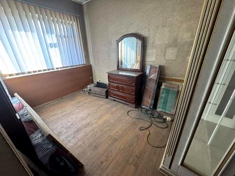 комерційна за адресою Шкільна вул., 1