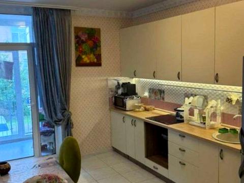 квартира за адресою Регенераторна вул., 4