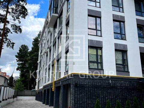 паркомісце за адресою Сім'ї Шкарівських вул., 22